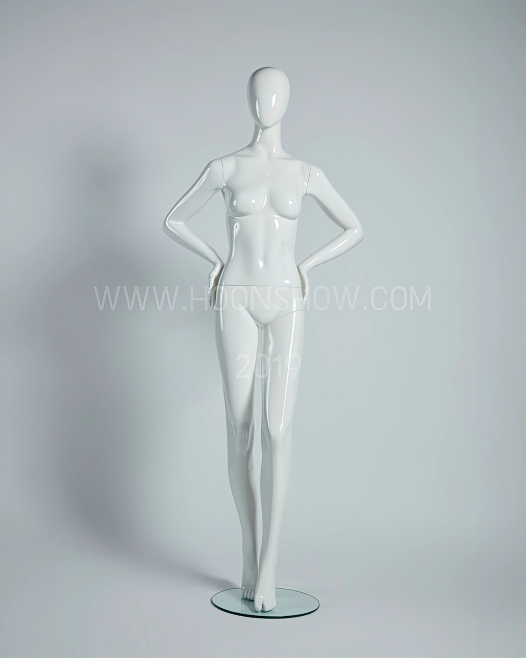 หุ่นไฟเบอร์กลาสหญิง สีขาวเงา เจาะน่อง Female (1107)
